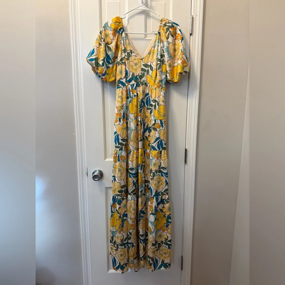 Vince Camuto V-Neck Short Sleeve Floral Maxi Dress with Pockets - Picture 3 of 6